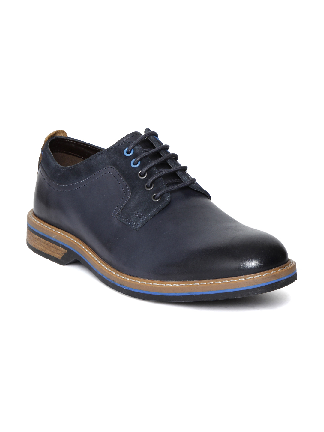 clarks shoes myntra