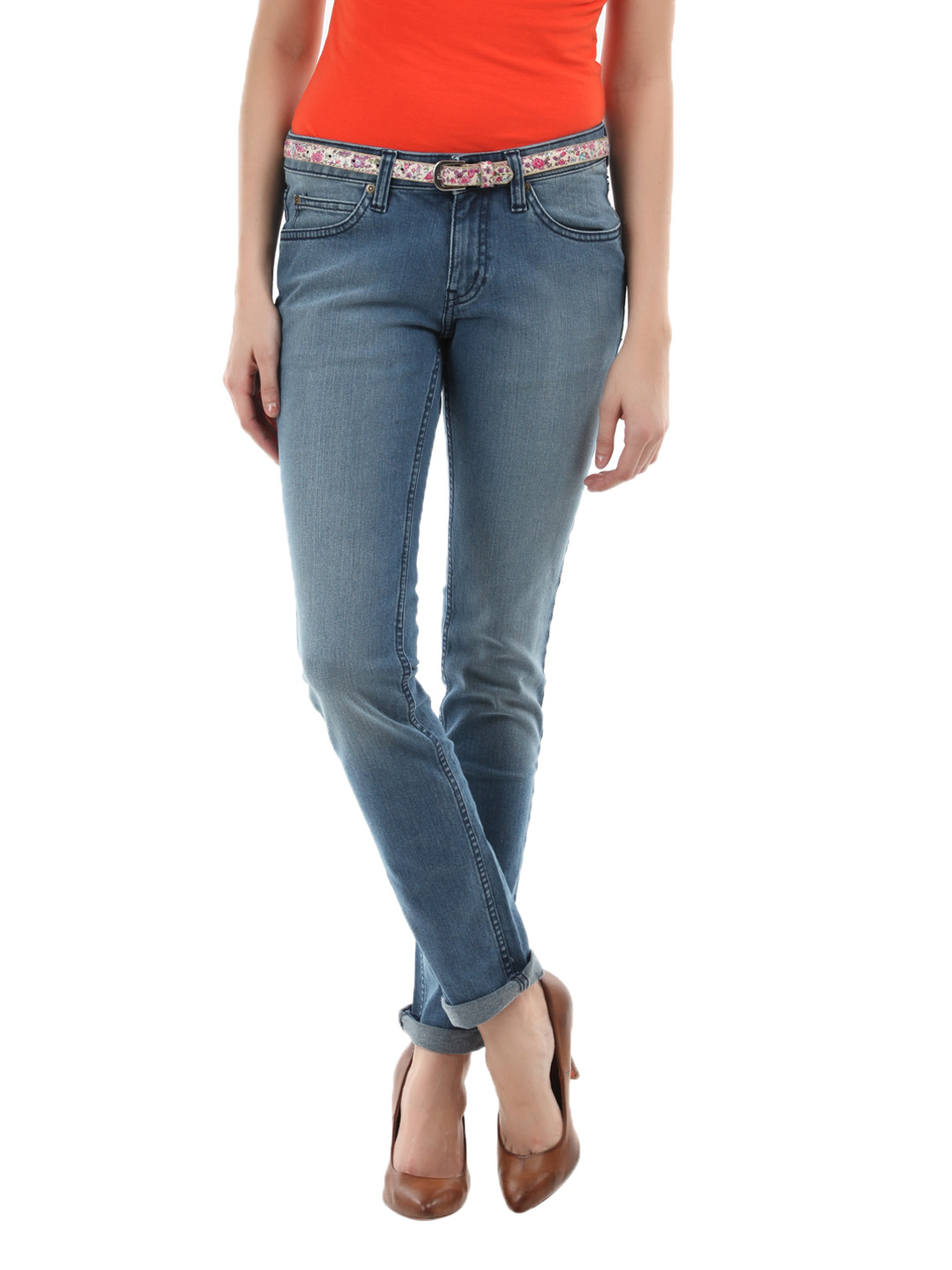 http://myntra.myntassets.com/images/style/properties/Lee-Women-Jeans_8c29ac903d42d5d784a9d5780f78f37e_images_1080_1440_mini.jpg